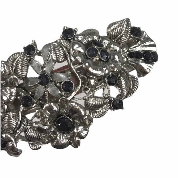 Rhinestones Flowers Hair Clip, Silver Tone and Black - Picture 4 of 5